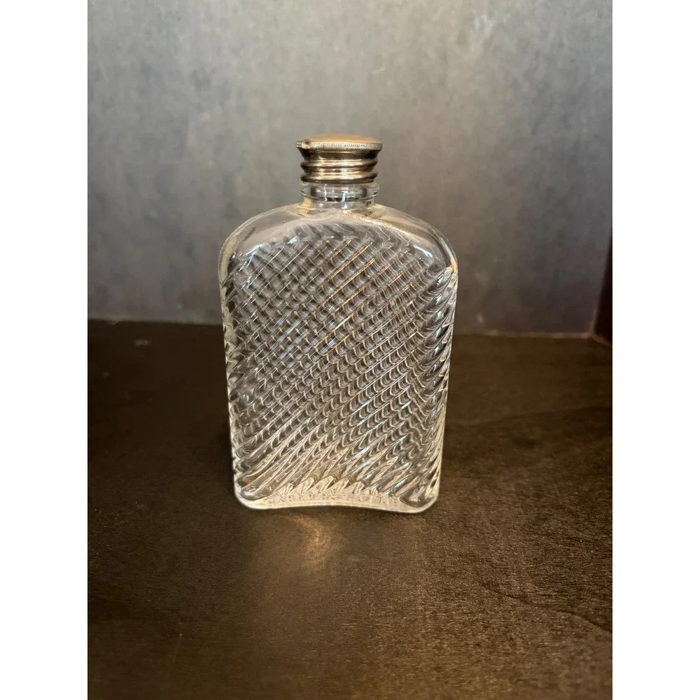 Vintage Universal Glass Hip Flask Waffle Pattern Patent 1927 Clear Silver Cap